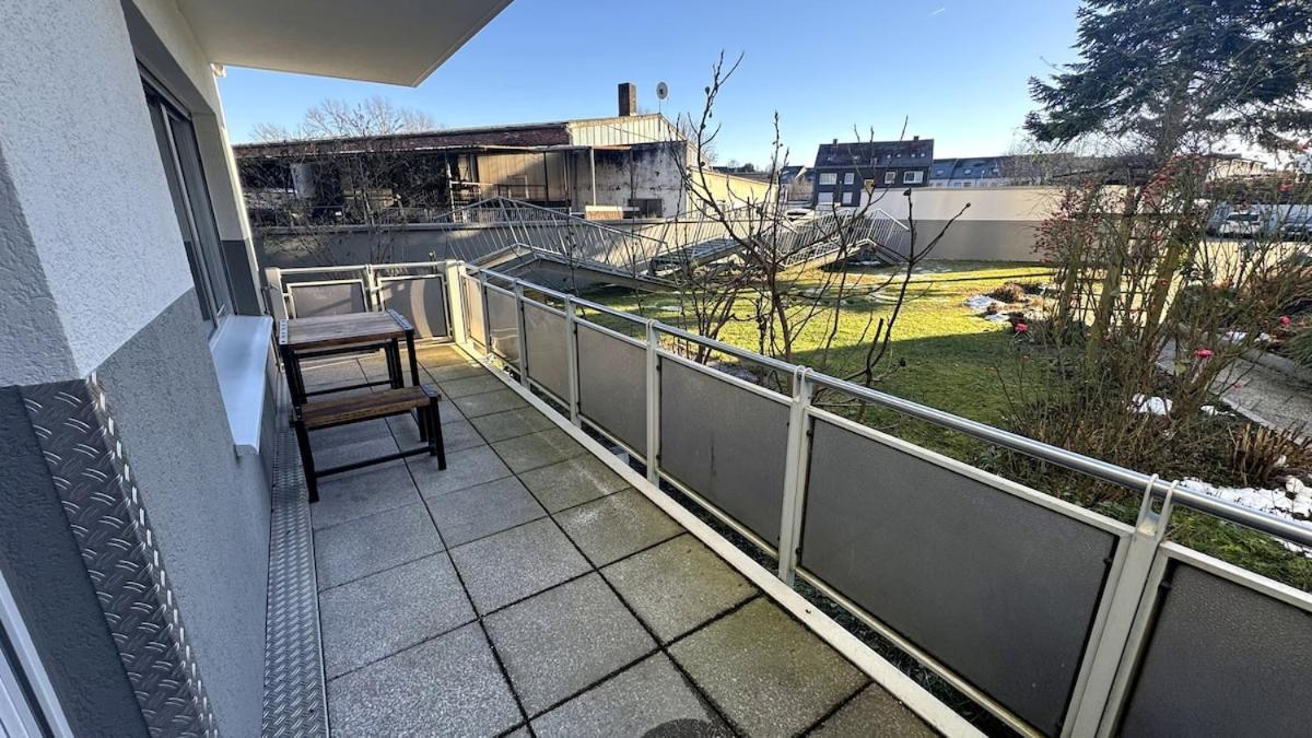 Cozy With Balcony I Free Parking I Wifi